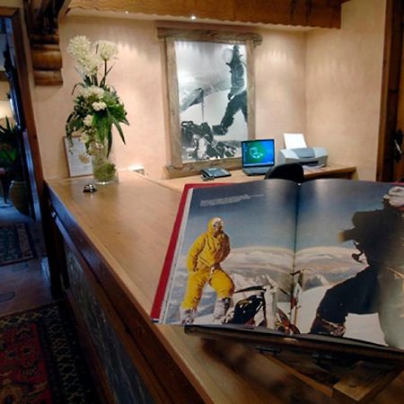 Hotel Da Compagnoni เบรยล์-แชร์วิเนีย ภายนอก รูปภาพ