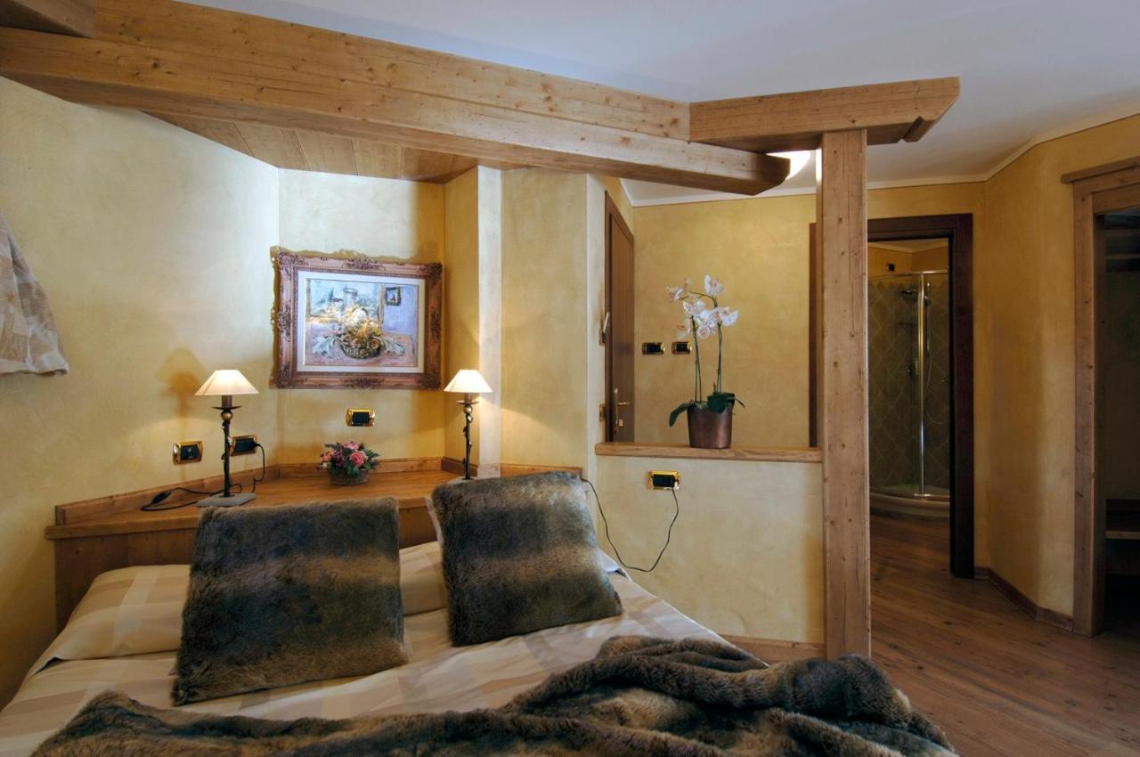 Hotel Da Compagnoni เบรยล์-แชร์วิเนีย ภายนอก รูปภาพ