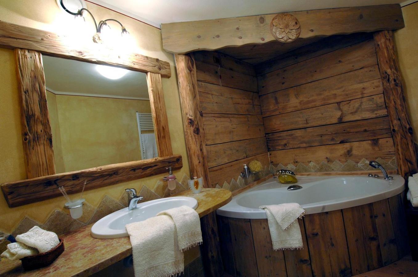 Hotel Da Compagnoni เบรยล์-แชร์วิเนีย ภายนอก รูปภาพ